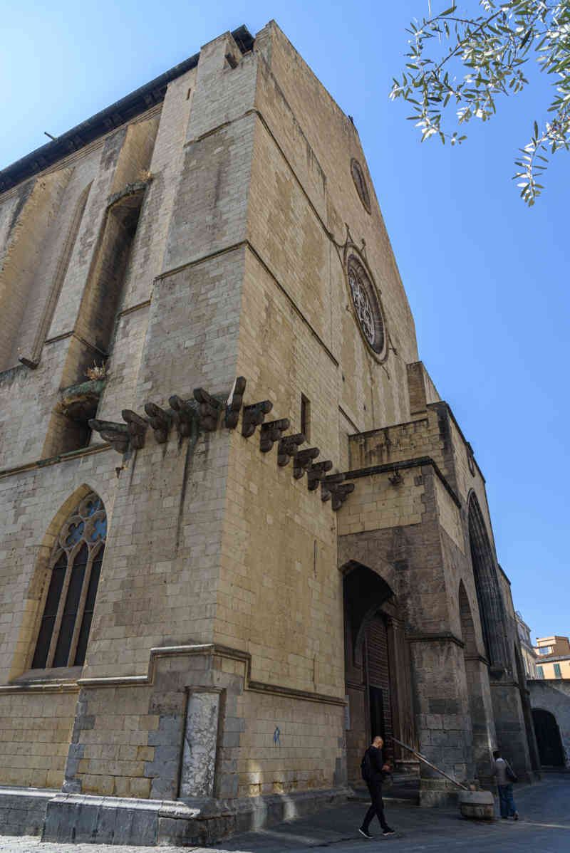 079 - Italia - Nápoles - basílica y convento de Santa Clara.jpg